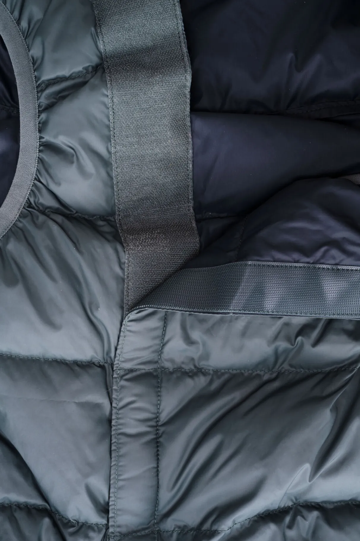 Macpac Dog Jackets> Dog Coat— L