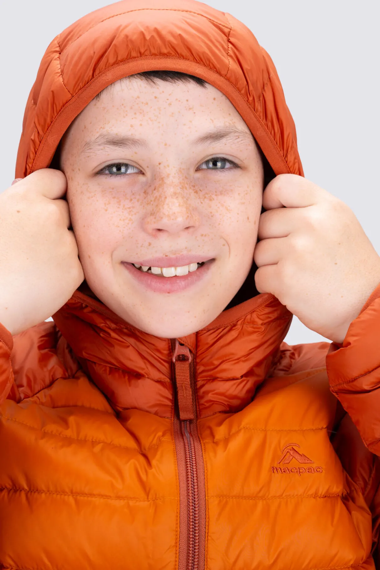 Macpac Hiking> Kids' Uber Light Hooded Down Jacket