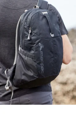 Macpac Commuter><noscript><img width=