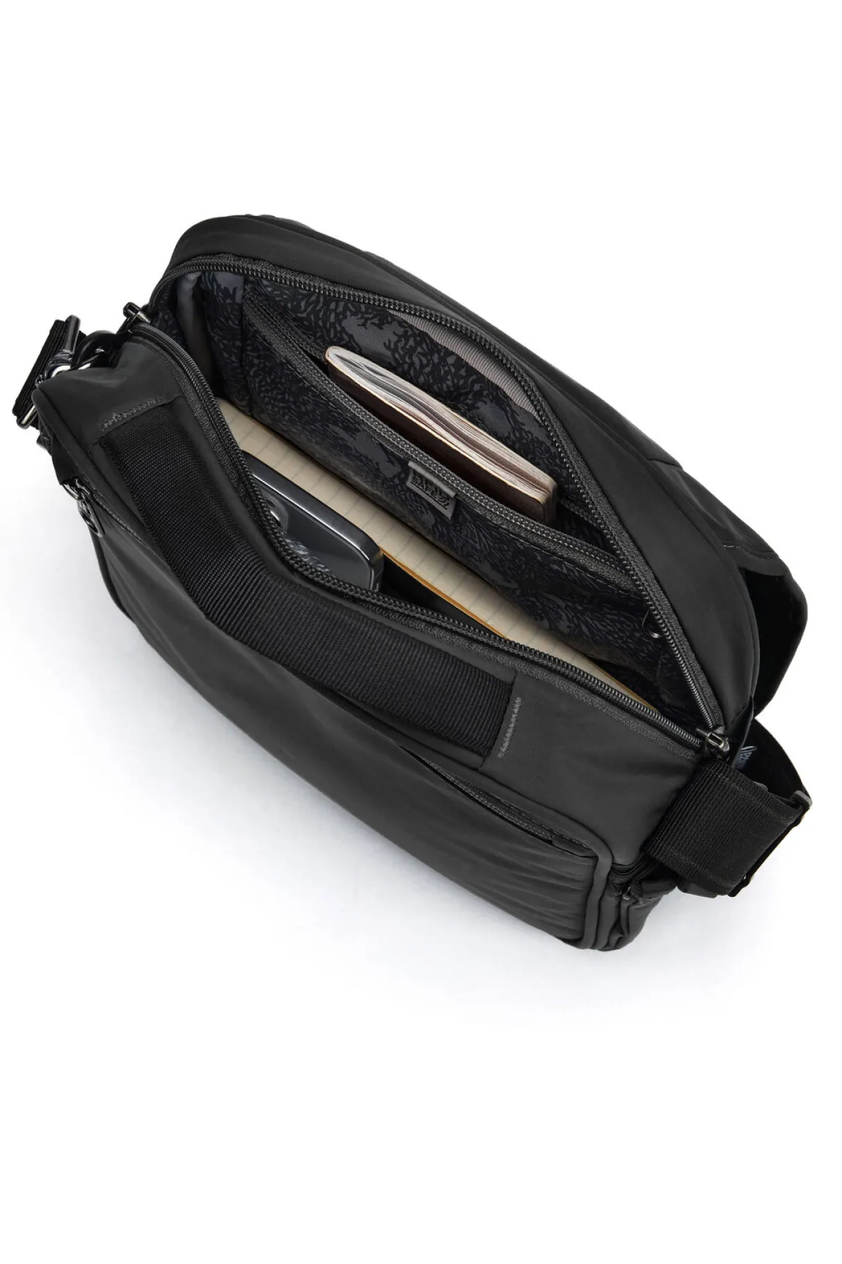 Macpac Daypacks>Pacsafe Metrosafe Ls200 Crossbody