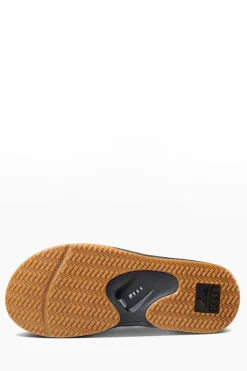 Macpac Sandals & Thongs><noscript><img width=